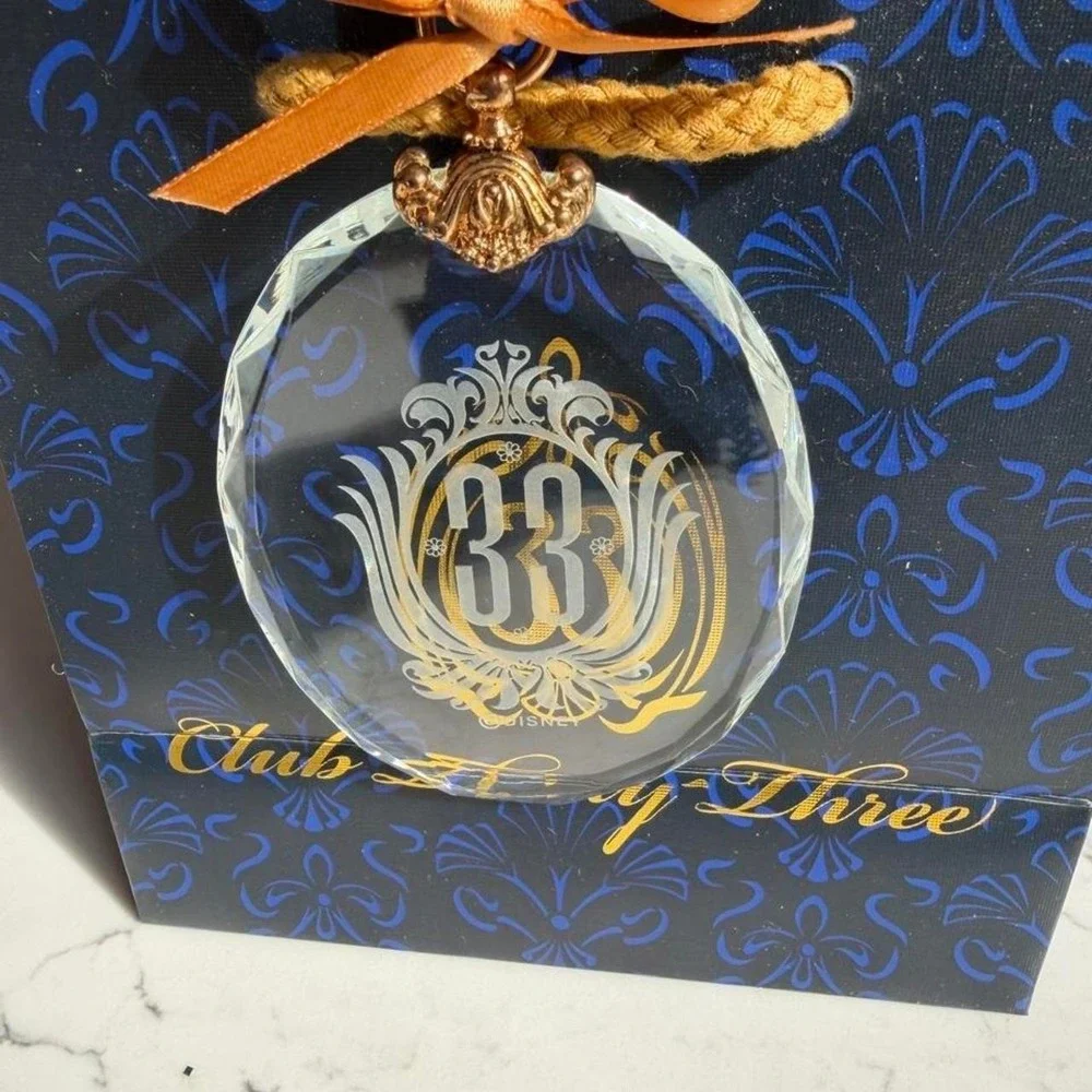 Disney Club 33 Crystal Glass Christmas Ornament w/ Bag & Velvet Pouch Rare